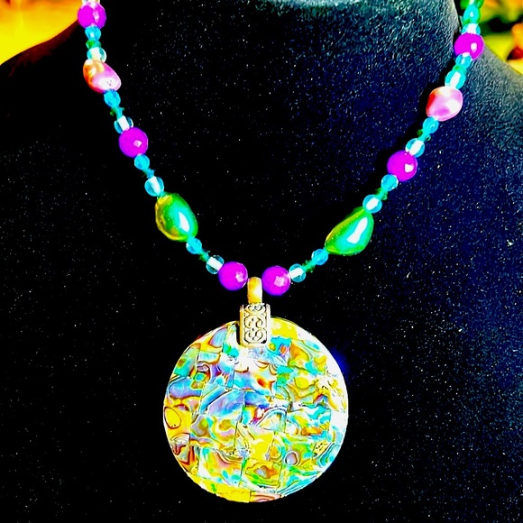 Handmade Necklace with Mother of Pearl Pendant with various glass beads - Picture 2 of 4